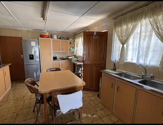 3 BEDROOM FREESTANDING FOR SALE IN RAISETHORPE